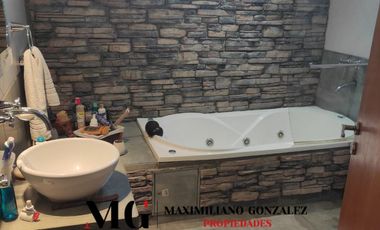 Casa en  venta, 7 ambientes - Luis Guillón, Esteban Echeverria