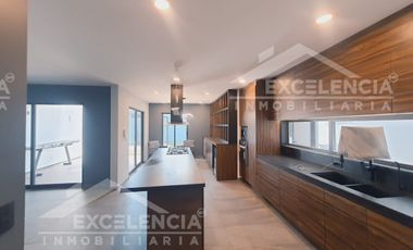 VENTA DE CASA EN LOMAS DE LAS AMERICAS SUR