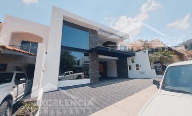 VENTA DE CASA EN LOMAS DE LAS AMERICAS SUR