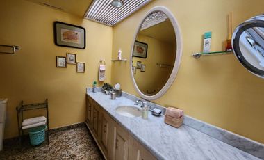 Casa en venta en Lomas de Reforma en Condominio
