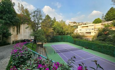 Casa en venta en Lomas de Reforma en Condominio