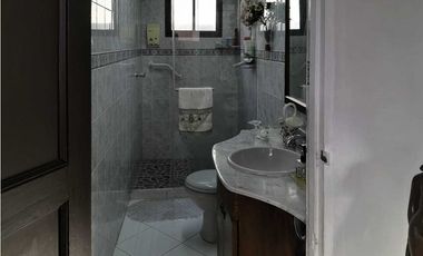 VENTA CASA 2DO PISO BARRIO BOSTON MEDELLIN