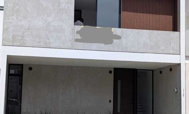 Se Vende Casa en Condominio Zona San Isidro