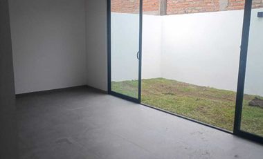 Se Vende Casa en Condominio Zona San Isidro