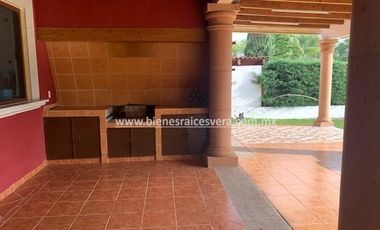 CASA EN RENTA EN TEQUISQUIAPAN  AMUEBLADA EN GRANJAS RESIDENCIALES. Adri