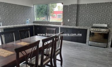 CASA EN RENTA EN TEQUISQUIAPAN  AMUEBLADA EN GRANJAS RESIDENCIALES. Adri