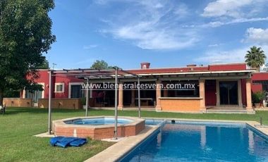 CASA EN RENTA EN TEQUISQUIAPAN  AMUEBLADA EN GRANJAS RESIDENCIALES. Adri