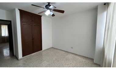 SE ALQUILA HERMOSO APARTAMENTO EN EL BARRIO LA FLORA- CALI