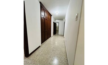 SE ALQUILA HERMOSO APARTAMENTO EN EL BARRIO LA FLORA- CALI