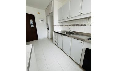 SE ALQUILA HERMOSO APARTAMENTO EN EL BARRIO LA FLORA- CALI