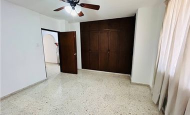SE ALQUILA HERMOSO APARTAMENTO EN EL BARRIO LA FLORA- CALI