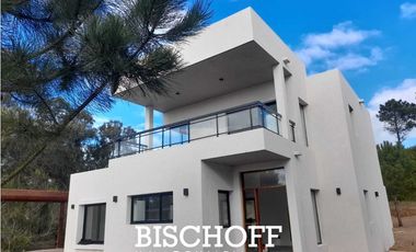 VENTA DE CASA EN COSTA ESMERALDA