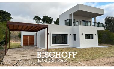 VENTA DE CASA EN COSTA ESMERALDA