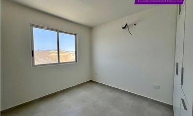 Casa terminada, por estrenar dentro de Urbanización, Sur de Manta.