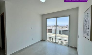 Casa terminada, por estrenar dentro de Urbanización, Sur de Manta.