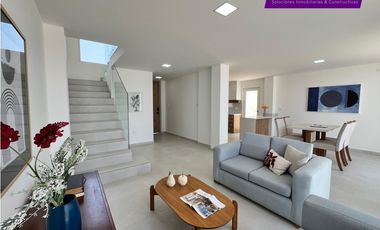 Casa terminada, por estrenar dentro de Urbanización, Sur de Manta.