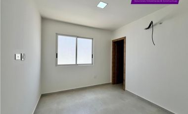 Casa terminada, por estrenar dentro de Urbanización, Sur de Manta.