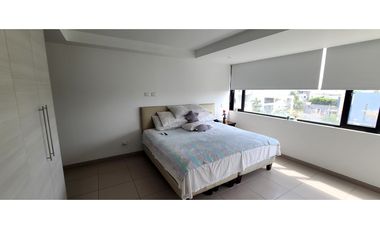 En venta departamento con vista al mar Edf Poseidón Manta.