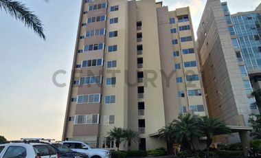 Venta Departamento de Lujo Vista al Río en Urb. Tenis Club, Samborondón