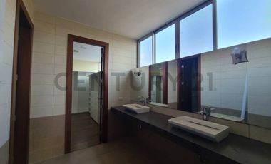 Alquiler Departamento con Vista al Río en Urb. Tenis Club, Samborondón