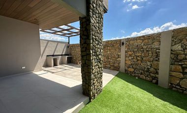 CASA EN VENTA EN BOSQUES DE LAS MISIONES RESERVA CARRETERA NACIONAL SANTIAGO
