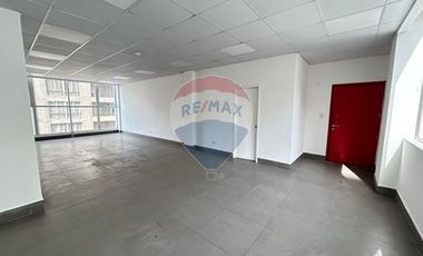 OFICINA EN ARRIENDO