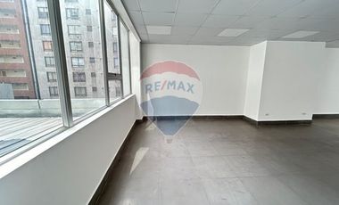 OFICINA EN ARRIENDO