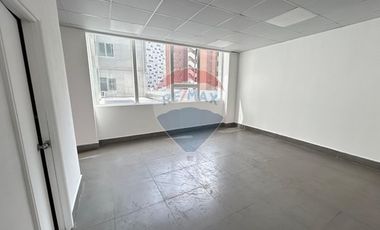 OFICINA EN ARRIENDO