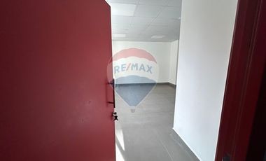 OFICINA EN ARRIENDO