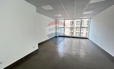 OFICINA EN ARRIENDO