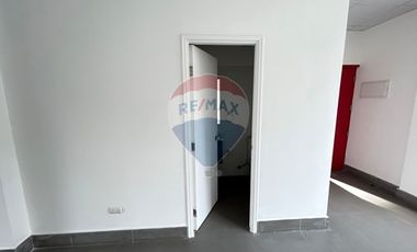 OFICINA EN ARRIENDO