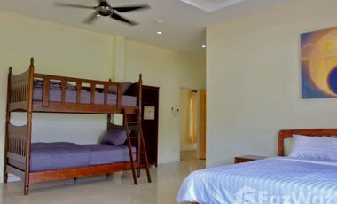 4 Bedroom House for sale in Ban Waen, Chiang Mai