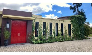 Arriendo CASA EN  CASA DE CAMPO LA CALERA