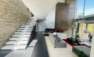 ALQUILO ESPECTACULAR CASA EN LA CALERA