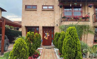 ALQUILO HERMOSA CASA CHIA RINCON DE LOS NOGALES II