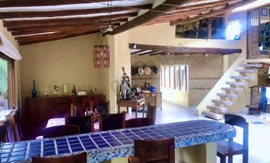 Casa de Lujo en La Calera cerca al Río Teusaca