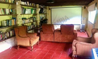 Casa de Lujo en La Calera cerca al Río Teusaca
