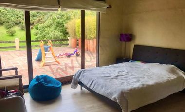 Casa de Lujo en La Calera cerca al Río Teusaca