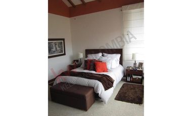 Arriendo HERMOSA CASA MACADAMIA LA CALERA