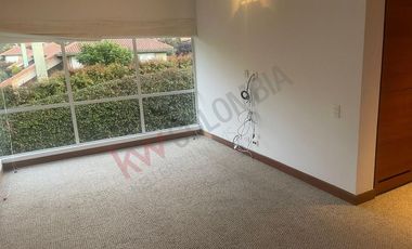 Arriendo HERMOSA CASA MACADAMIA LA CALERA
