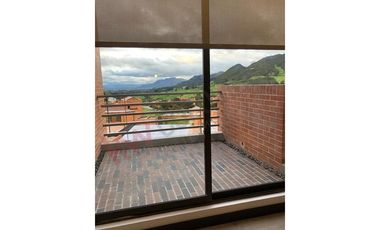 ALQUILO CASA MACADAMIA EN LA CALERA.