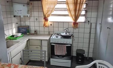 Casa a reciclar en venta - 4 Dormitorios 4 Baños - 290Mts2 - Caseros