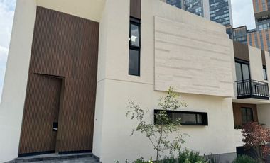 Casa  nueva en venta Bosque Real
