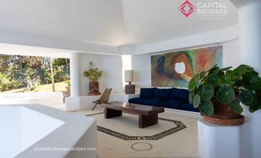 Casa de Lujo en Venta en Ixtapa Frente al Mar