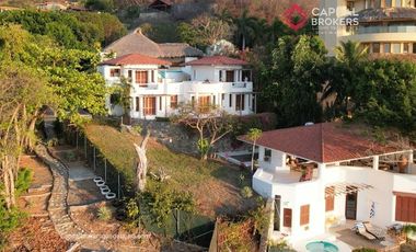 Casa de Lujo en Venta en Ixtapa Frente al Mar