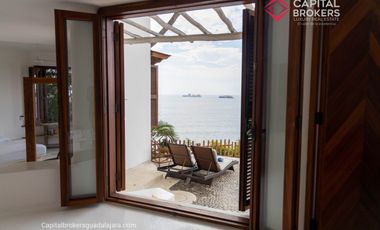 Casa de Lujo en Venta en Ixtapa Frente al Mar