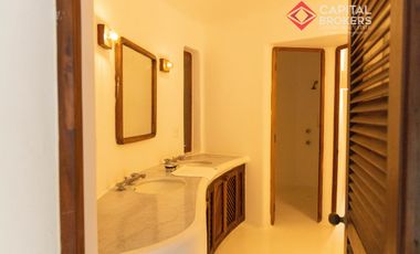 Casa de Lujo en Venta en Ixtapa Frente al Mar