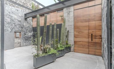 Casa en Venta en JARDINES DEL PEDREGAL