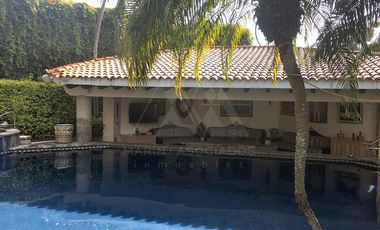 Venta Casa en Fraccionamiento en Residencial Sumiya / Jiutepec - Morelos