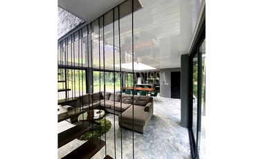 Oportunidad! Se Vende Hermosa Casa Moderna en Altos del Maria